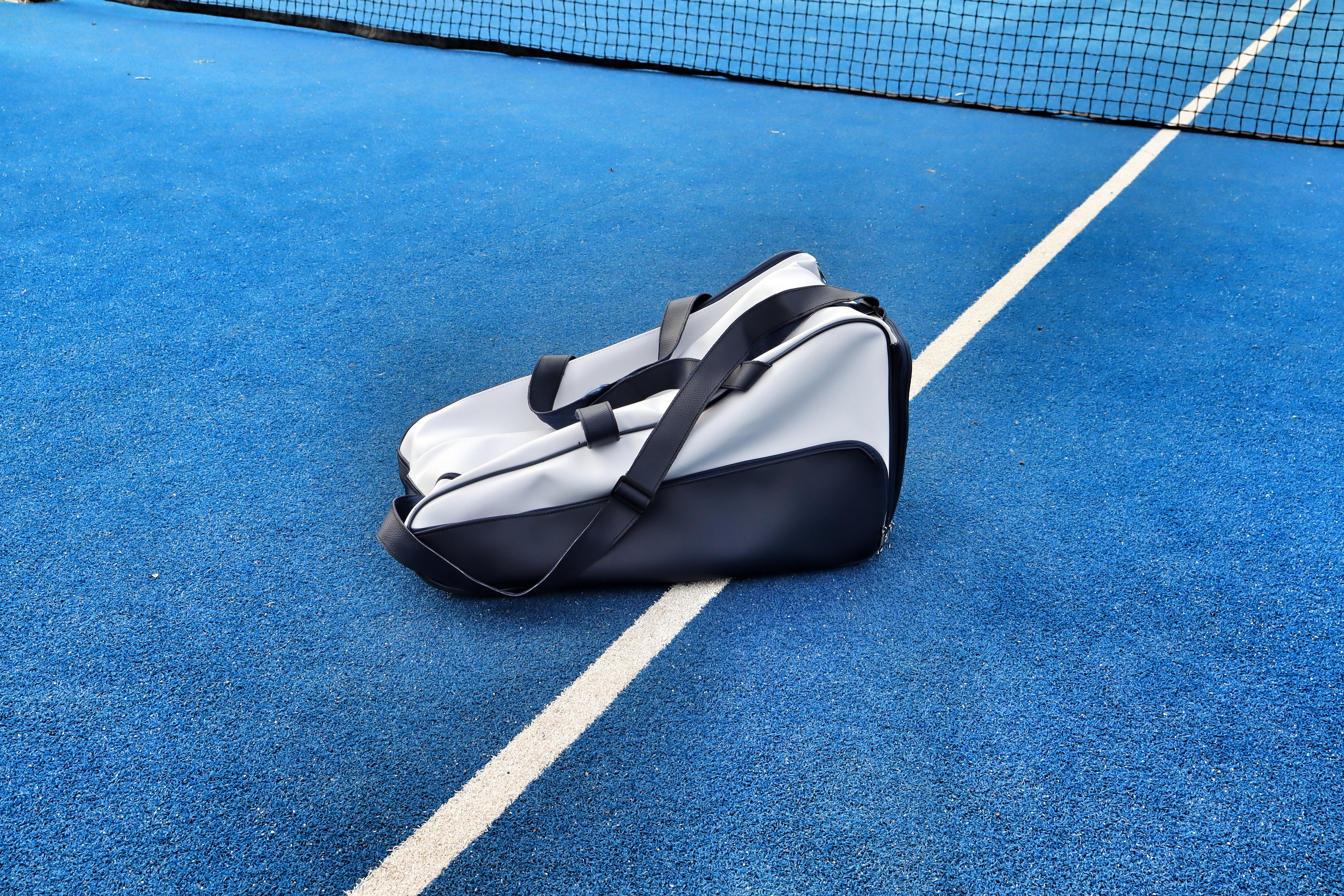Sèrve Padel Bag – White & Blue Leather Court Bag
